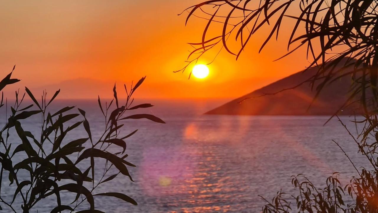Ivi Beach Front Villa, Leros Vromolithos Buitenkant foto